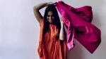 Laura Noval realizando una asesoría para eventos